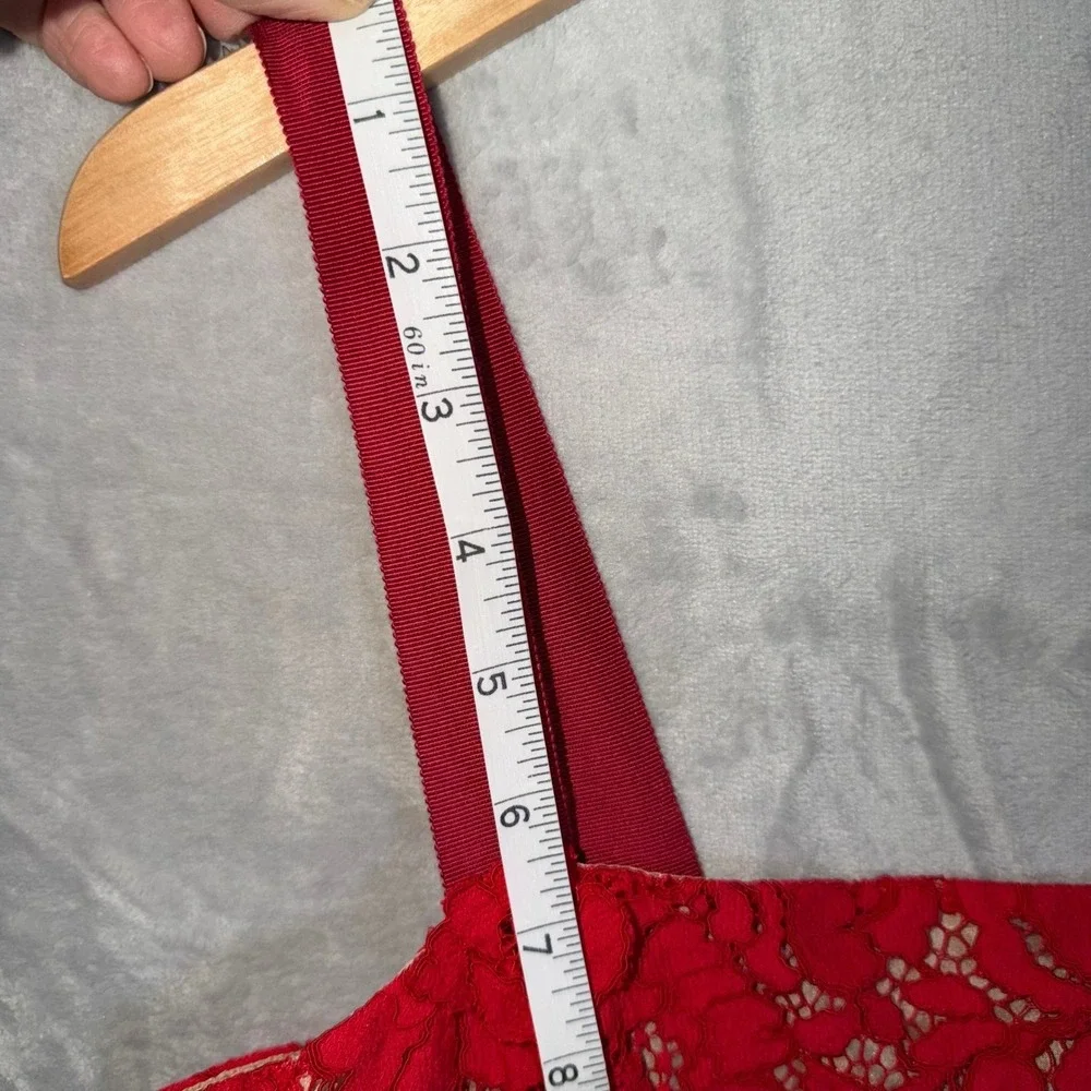 New Oscar De La Renta Dress 8 Red Fluted Lace Midi Silk Lined Italian‎ NWT!